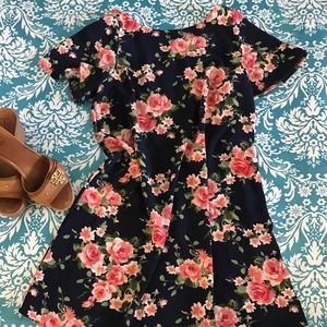 Floral maternity dress